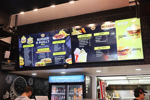 BURGER & PHILLY photo 3