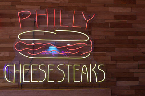 BURGER & PHILLY photo 5