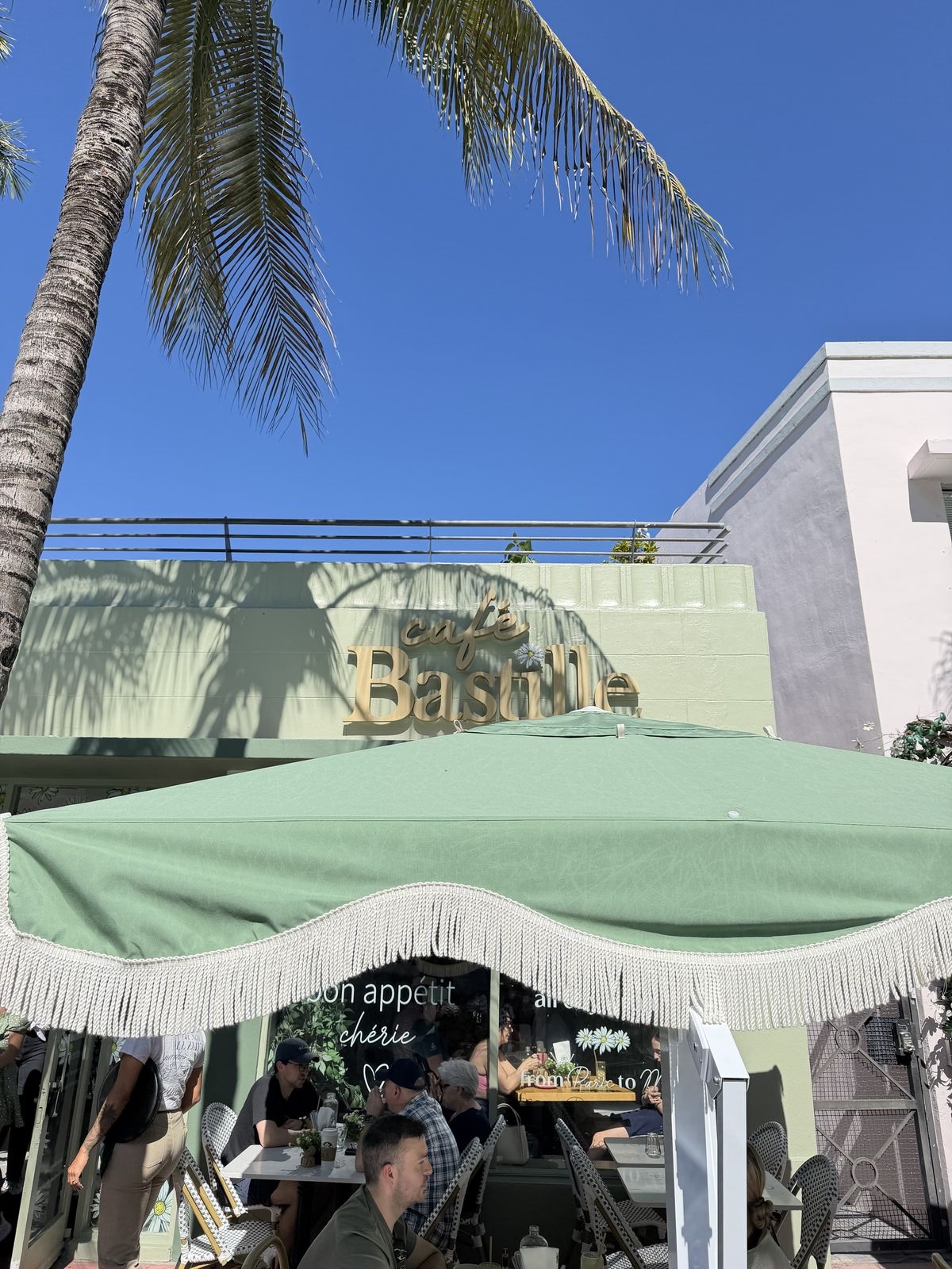 CAFE BASTILLE photo 1