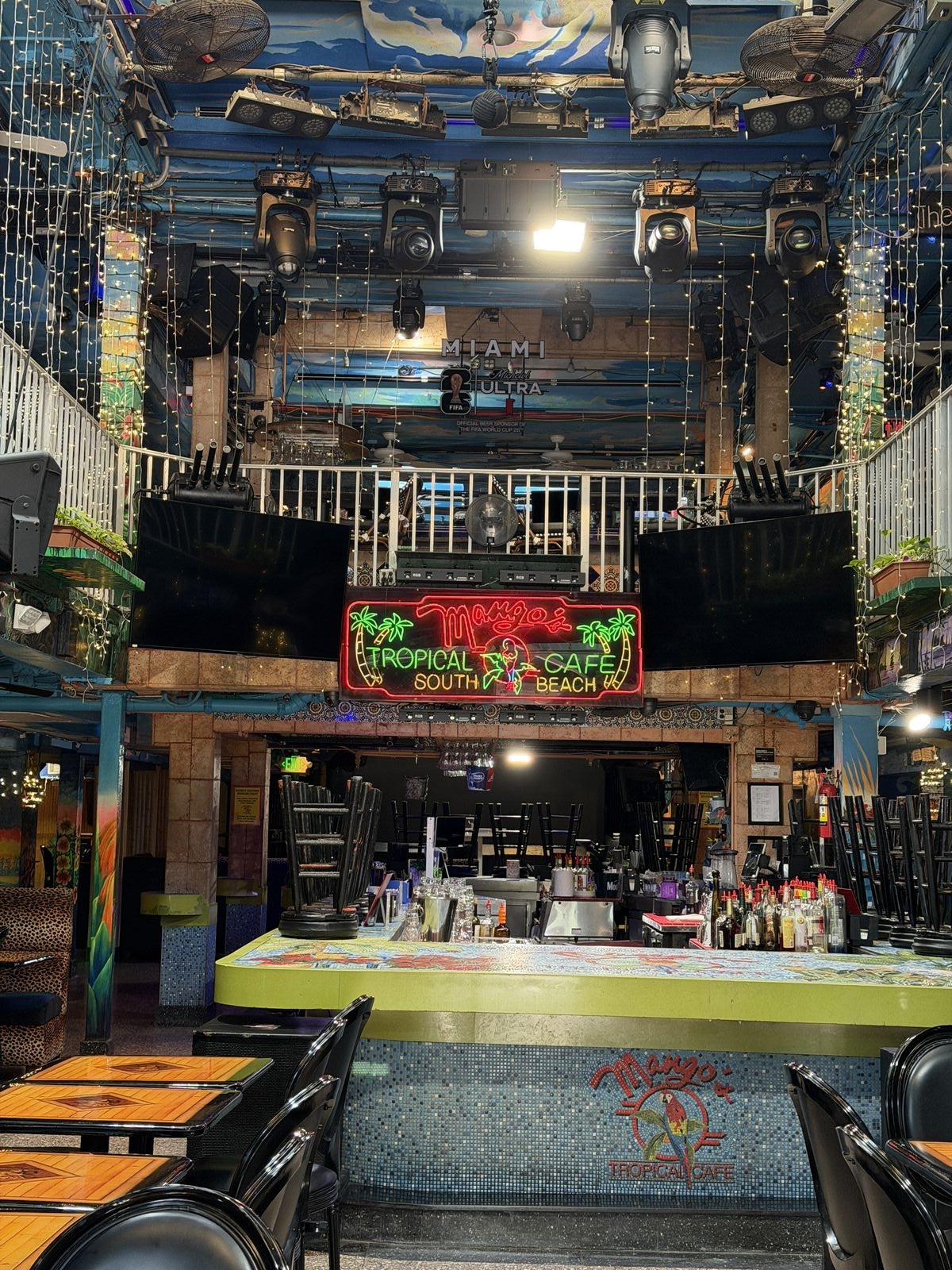 MANGO'S TROPICAL CAFE photo 5